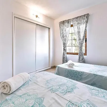 Two Bedroom With Wifi, Close To The Beach, In Playa De Americas بلايا ذي لاس أميريكاس