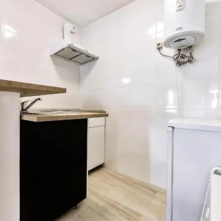 Two Bedroom With Wifi, Close To The Beach, In Playa De Americas * Плайя-де-лас-Амерікас