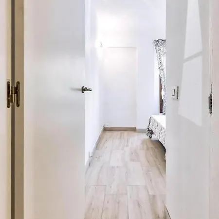 Апартаменти Two Bedroom With Wifi, Close To The Beach, In Playa De Americas Плайя-де-лас-Амерікас
